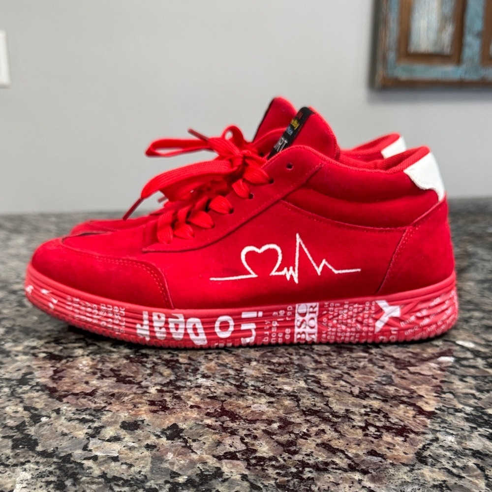 Heartbeat Red Women's Sneakers 10